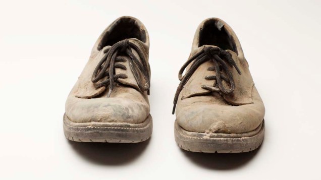 Sapatos de Brian Van Flandern, voluntário no dia do atentado de 11 de setembro
