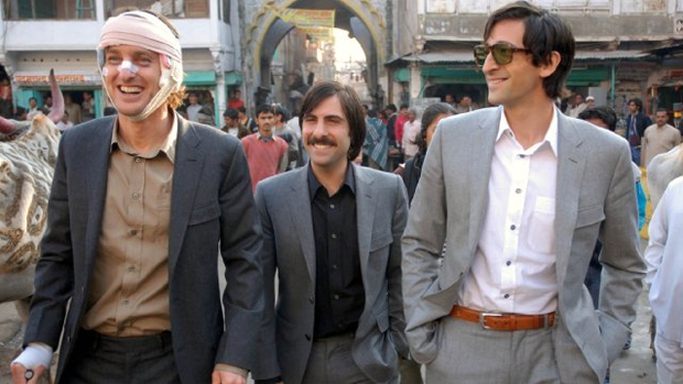 Owen Wilson, Jason Schwartzman e Adrien Brody em cena do filme Viagem a Darjeeling (2007)