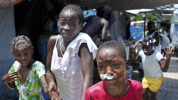 Haitianos deixam acampamento após manifestação pela saída da força de paz da ONU do país
