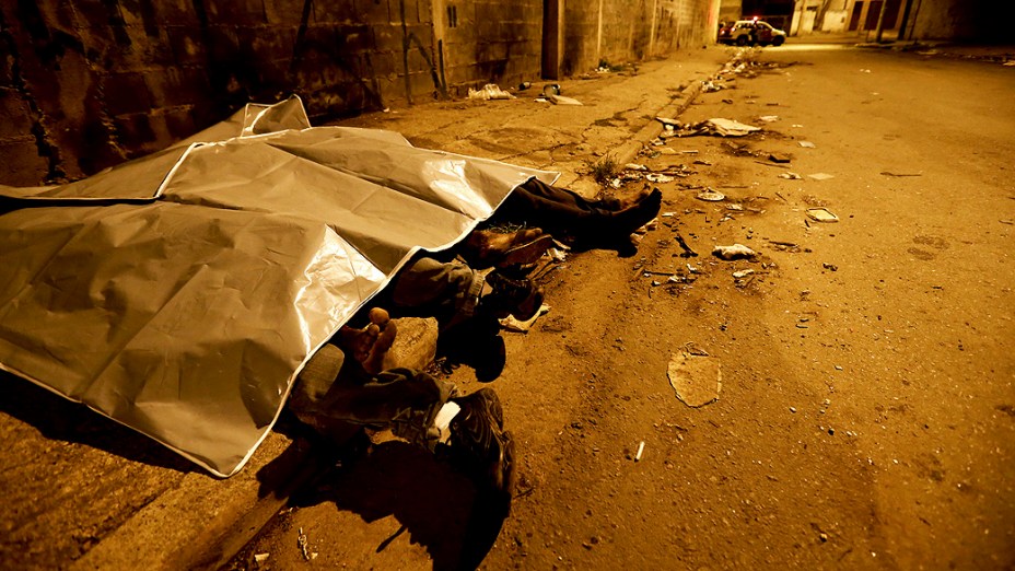 Quatro pessoas morreram durante chacina na Vila Sacadura Cabral, em Santo André, na Grande São Paulo, em 09/11/2012