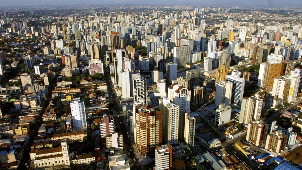 Vista aérea da cidade de Curitiba