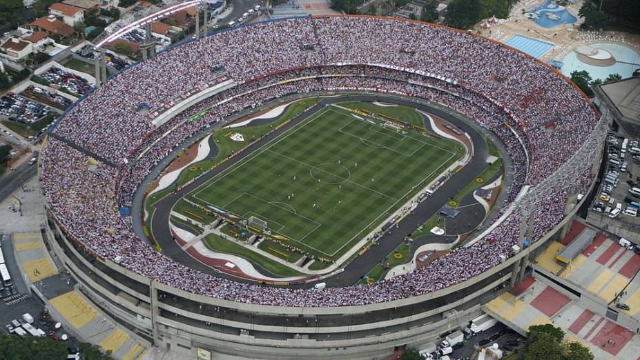 Vista aérea do estádio do Morumbi antes de sua reformulação
