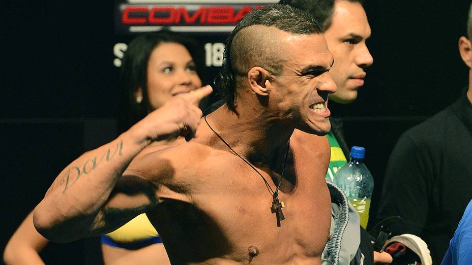 Vitor Belfort durante a pesagem do UFC Jaraguá do Sul em (SC)