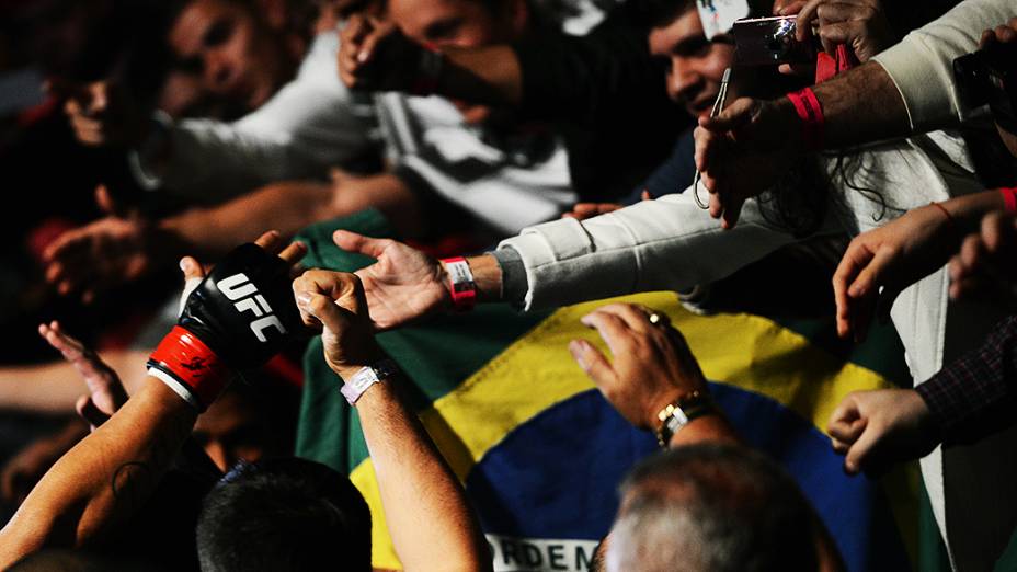 Fãs de Vitor Belfort no UFC Jaraguá do Sul, norte de Santa Catarina