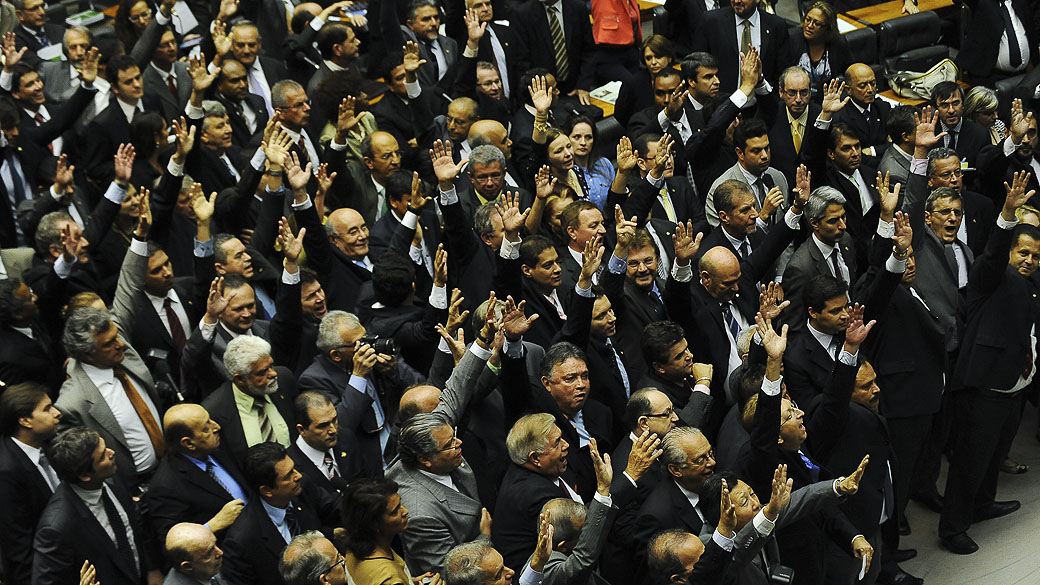 Sessão conjunta está marcada para às 19h; antes, líderes decidirão pauta em reunião