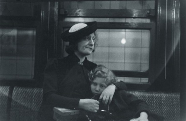 Passageiros do metrô, Nova York, 1938.