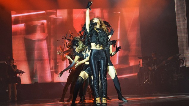 Wanessa no show de lançamento do DVD DNA Tour, com a participação especial de Preta Gil, no Vivo Rio