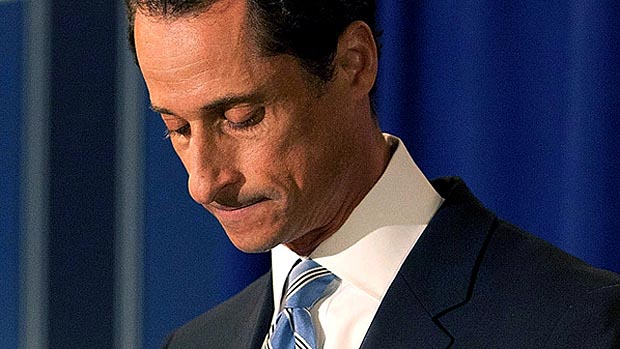 Anthony Weiner admitiu na segunda-feira ter divulgado uma foto "íntima" sua no Twitter