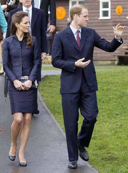 Príncipe William e Kate Middleton visitam o Witton Country Park em Darwen, abril de 2011