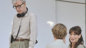 Woody Allen, Owen Wilson e Carla Bruni durante filmagem em Paris