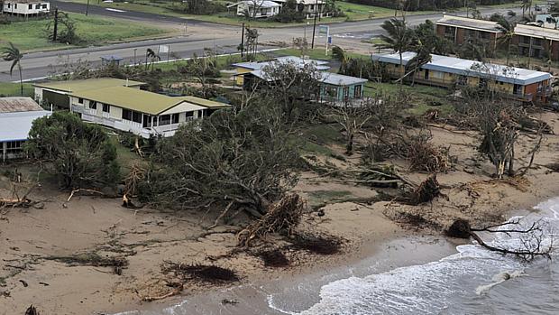 Ciclone registrou ventos de até 320 km/h na cidade de Cardwell, em Queensland