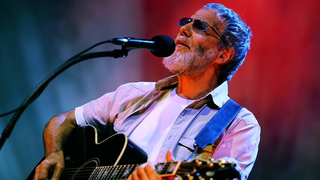 O cantor e compositor britânico Yusuf Islam, conhecido como Cat Stevens antes de sua conversão ao Islã no Credicard Hall, na zona sul de São Paulo