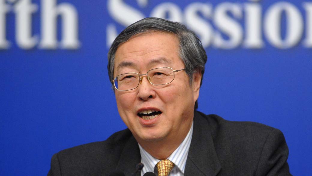 Zhou Xiaochuan, diretor de pessoas do Banco da China, fala para acalmar mercados