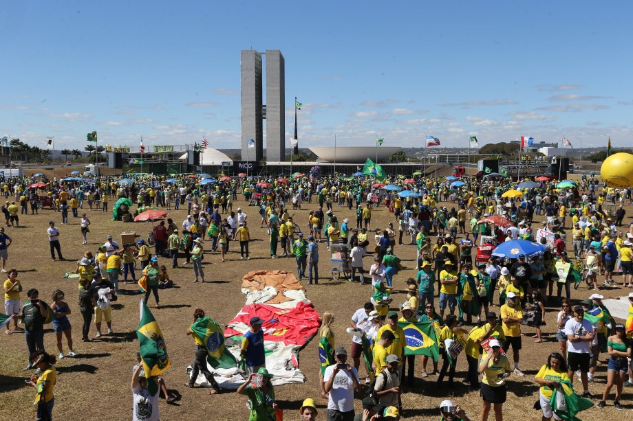 Protesto contra a corrupção e em prol do impeachment da presidente afastada Dilma Rousseff, na Esplanada dos Ministérios, em Brasília