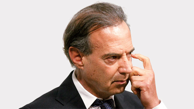 PROPINA - O empresário Fernando Cavendish, ex-controlador da Delta, a maior cliente de Adir Assad, pagou quase meio bilhão de reais às empresas-fantasma. Durante as investigações da CPI do Cachoeira, em 2012, ele confidenciou que o dinheiro tinha os políticos como destino