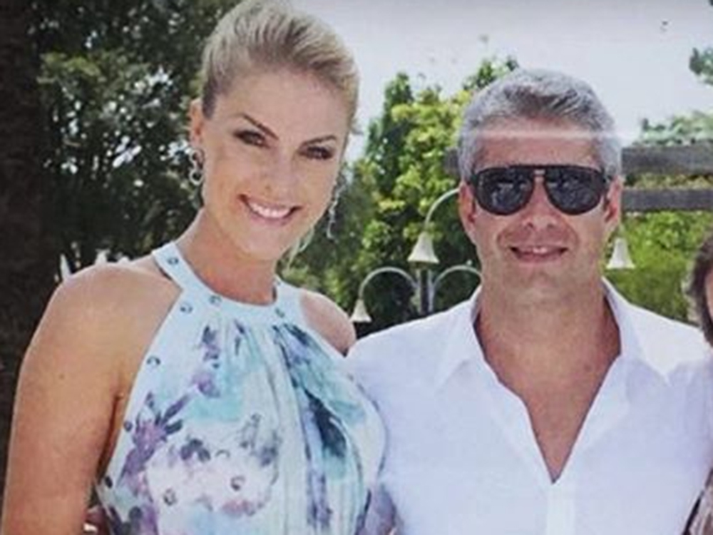 A modelo e apresentadora Ana Hickmann ao lado de seu cunhado Gustavo Henrique Bello Correa
