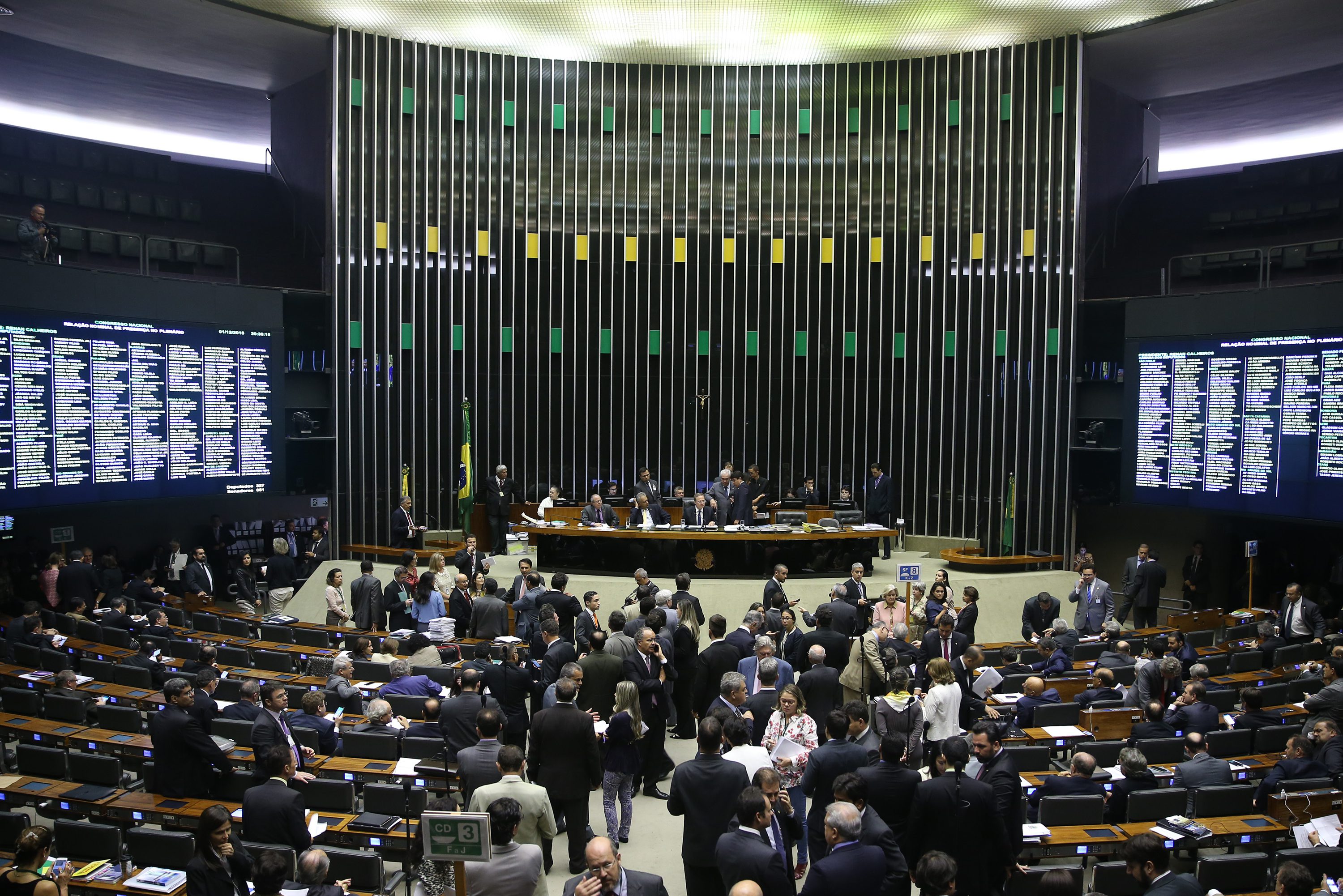 Caso seja aprovada na CMO, a proposta ainda terá de ir à votação pelo plenário do Congresso