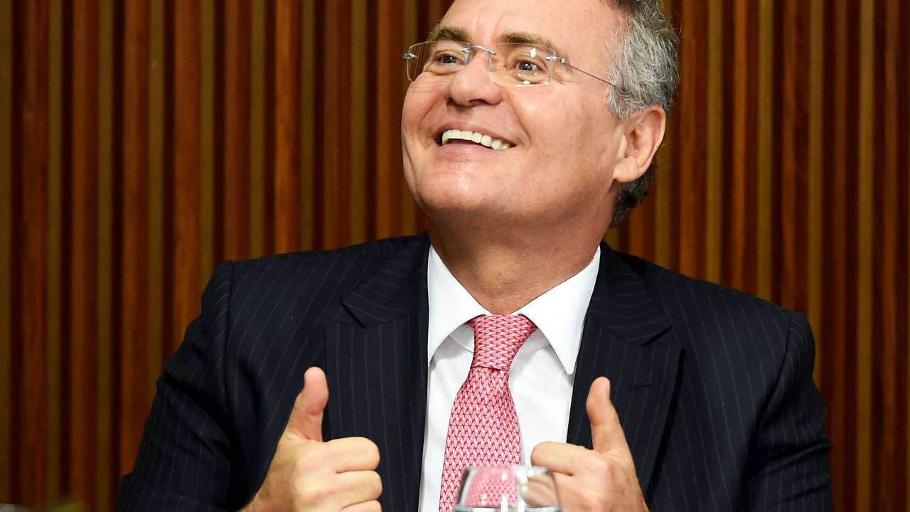 O presidente do Senado Federal, Renan Calheiros (PMDB-AL), durante encontro com governadores, juntamente com o presidente da República em exercício, Michel Temer, no Palácio do Planalto, em Brasília (DF) - 20/06/2016