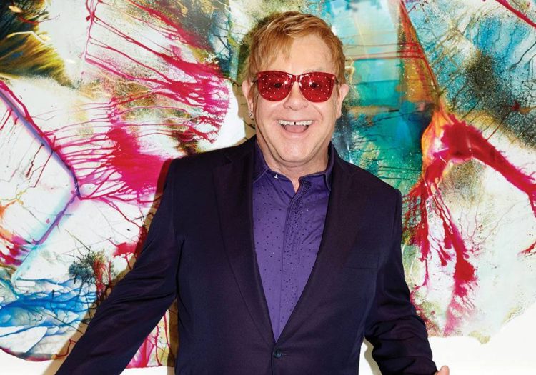 Capa de 'Wonderful Crazy Night', novo disco de Elton John