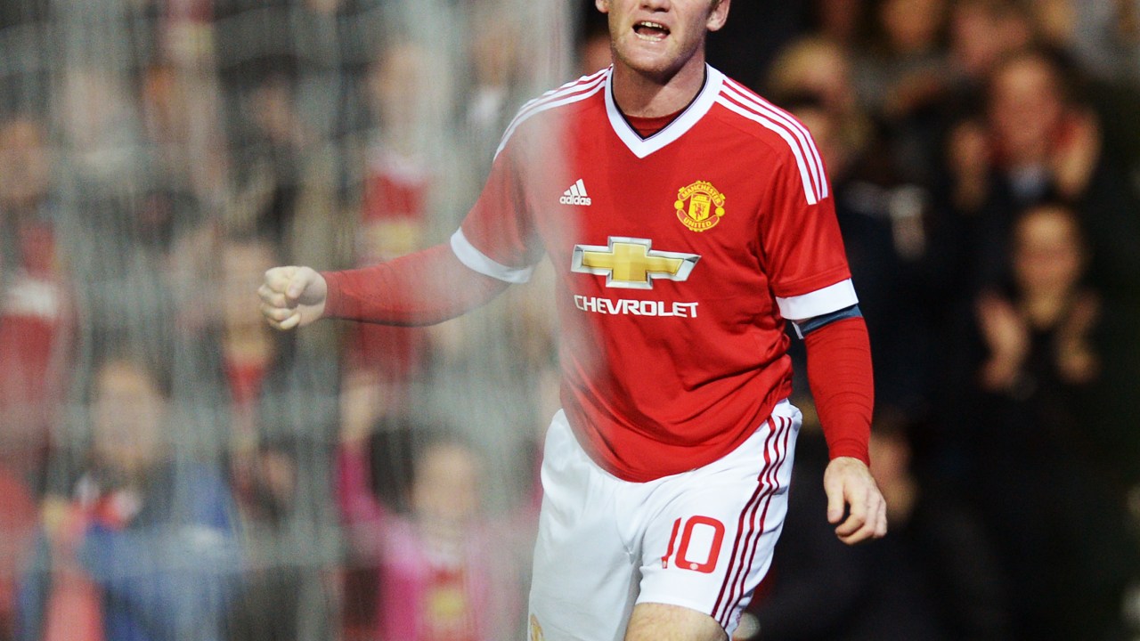 O atacante do Manchester United Wayne Rooney, comemora depois de marcar na Copa da Liga Inglesa