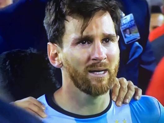 O choro do gênio: tristeza de Messi com a derrota da Copa América comoveu argentinos