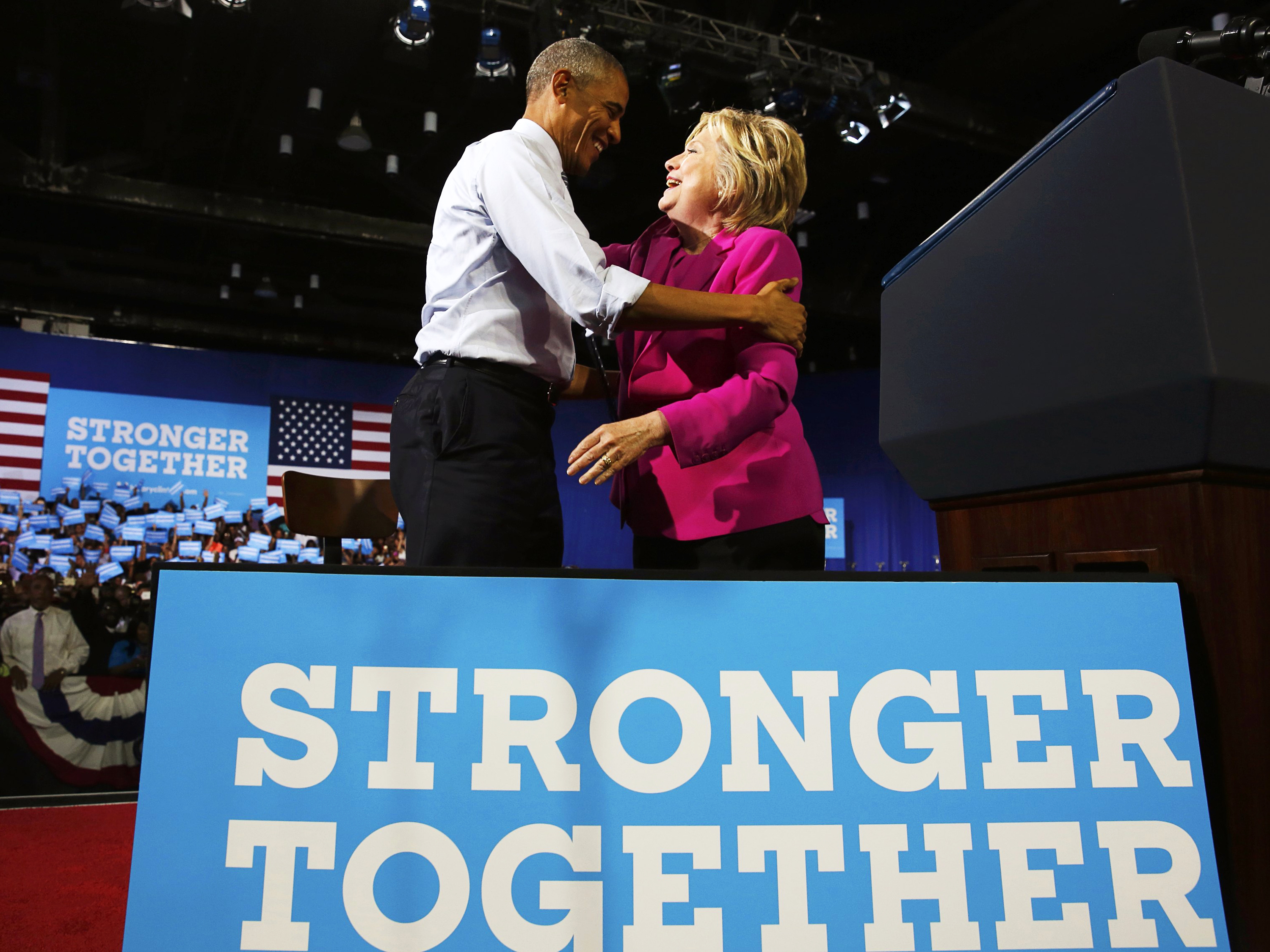 O presidente americano Barack Obama, apoia a candidata democrata à presidência, Hillary Clinton, durante campanha em Charlotte, na Carolina do Norte - 05/07/2016