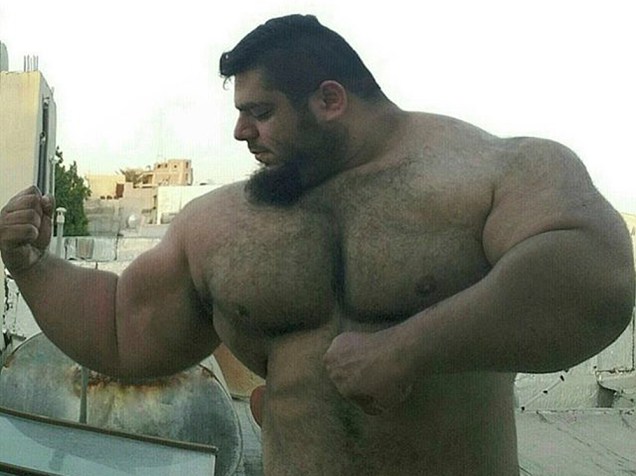 O Hulk iraniano Sajad Gharibi