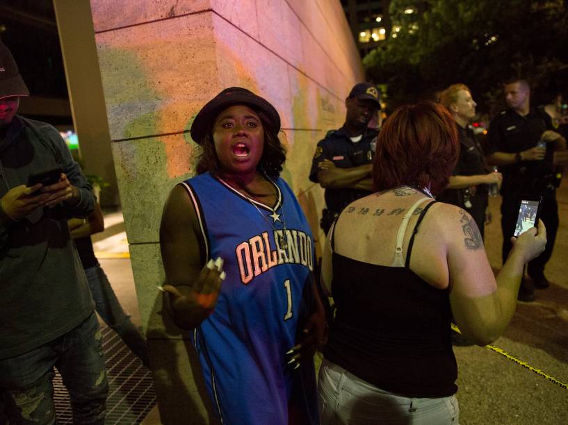 Manifestantes protestam contra a prisão de suspeitos após ataque de atiradores em Dallas, no Texas (EUA) - 08/07/2016