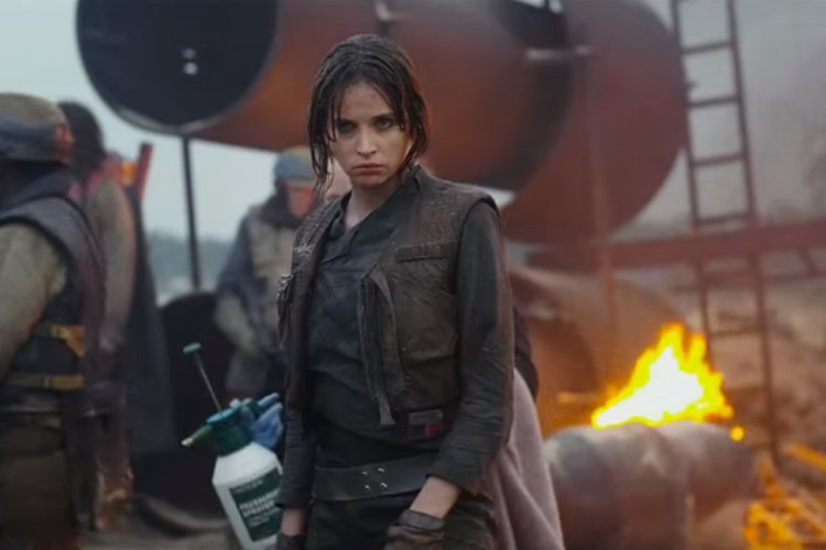 Felicity Jones em cena do vídeo de bastidores de ‘Rogue One – Uma História Star Wars’