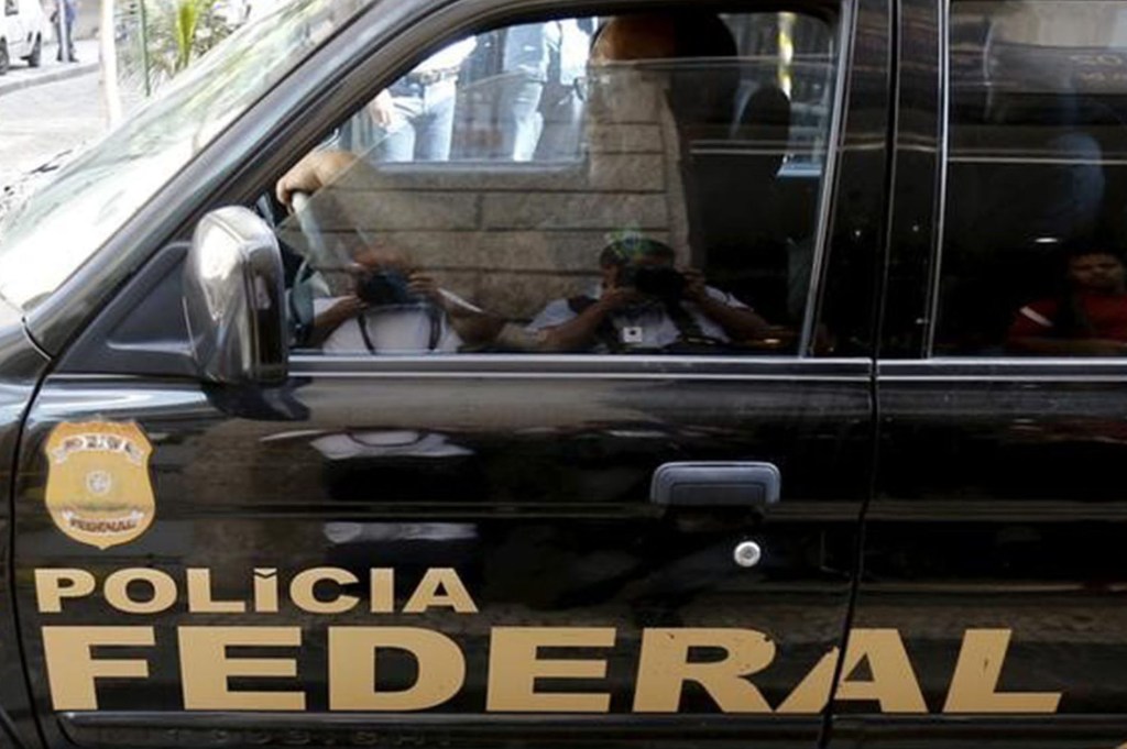 Carro da Polícia Federal no Rio de Janeiro