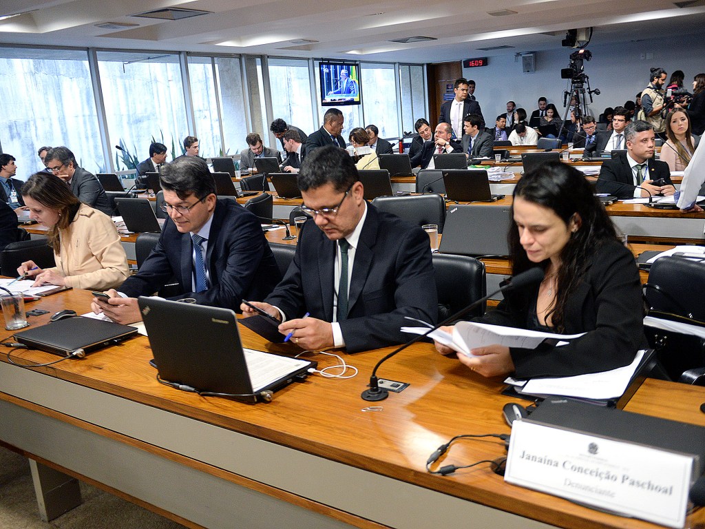 Comissão Especial do Impeachment 2016 realiza reunião para ouvir testemunhas, em Brasília