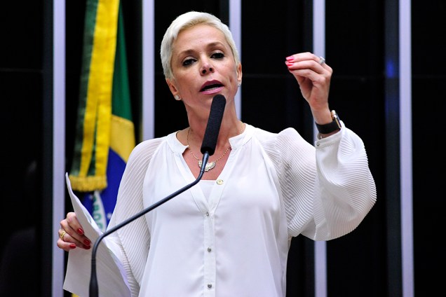 A deputada Cristiane Brasil (PTB-RJ), discursa durante sessão de votação, para a escolha do novo presidente da Casa - 13/07/2016