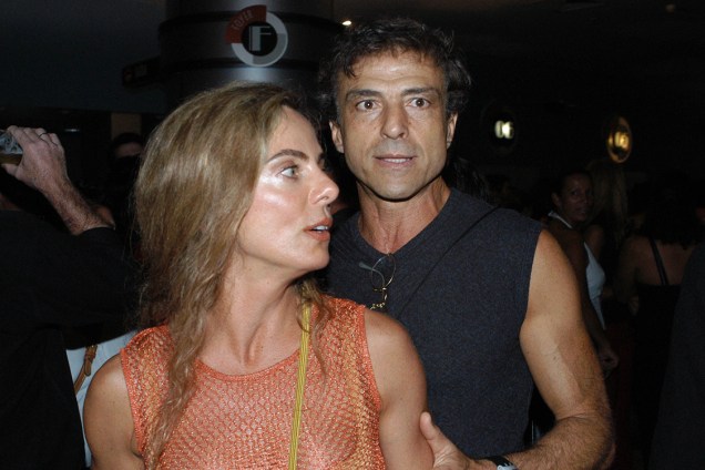 Bruna Lombardi e Carlos Alberto Ricelli na pré-estréia do filme "Deus é Brasileiro"