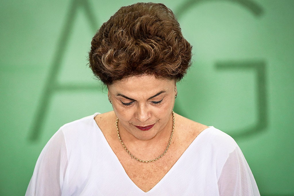 CLIMA DESFAVORÁVEL - O desabafo de Dilma Rousseff foi relatado pelo senador Renan Calheiros