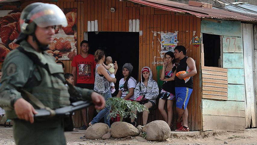 Colombianos na Venezuela: refugiados ou bandidos?