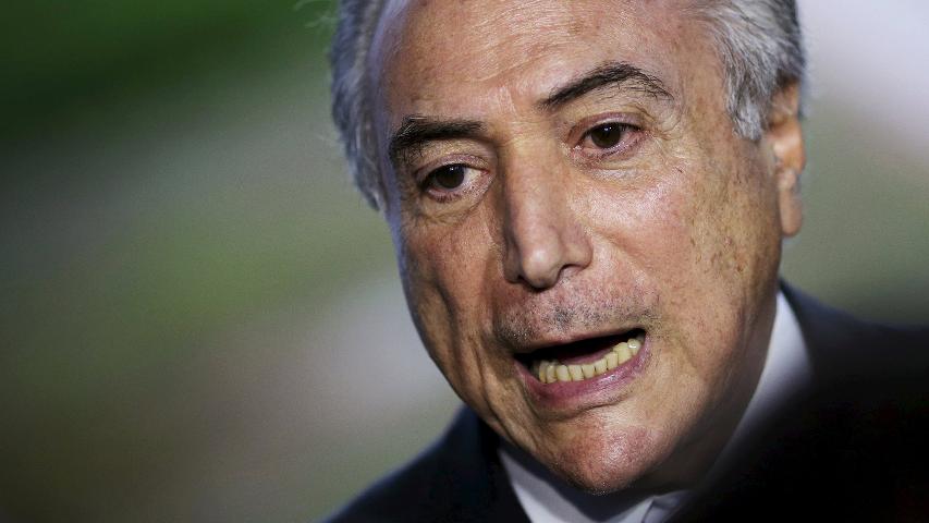 Entre integrar ou não governo Temer, PSDB opta pelo meio termo