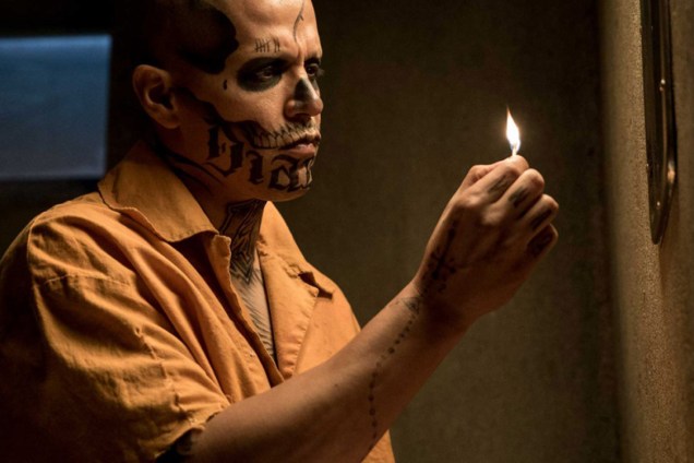 O ator Jay Hernandez em cena do filme 'Esquadrão Suicida'