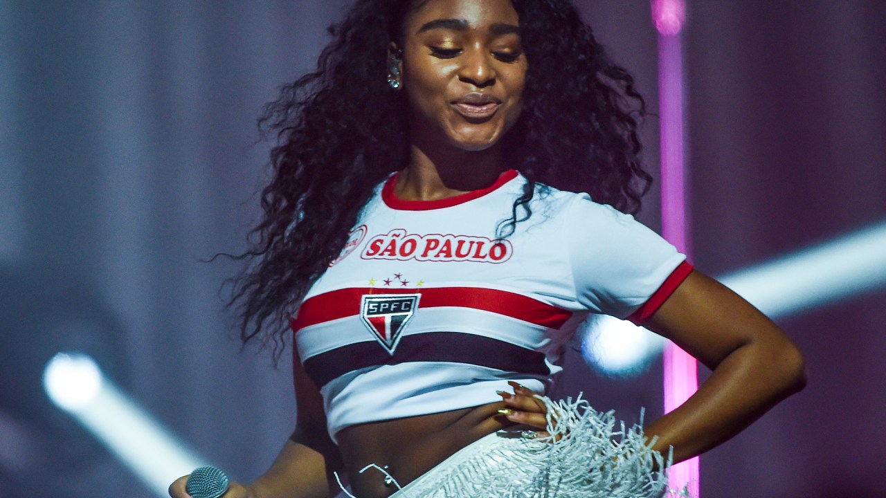 A cantora Normani hamilton durante show do grupo Fifth Harmony, em São Paulo