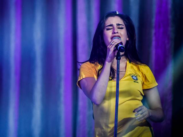 A cantora Lauren Jauregui durante show do grupo Fifth Harmony, em São Paulo