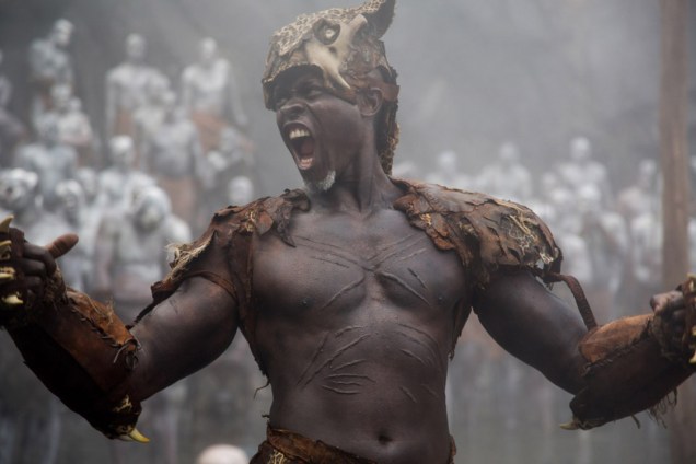 O ator Djimon Hounsou em cena do filme 'A Lenda de Tarzan'
