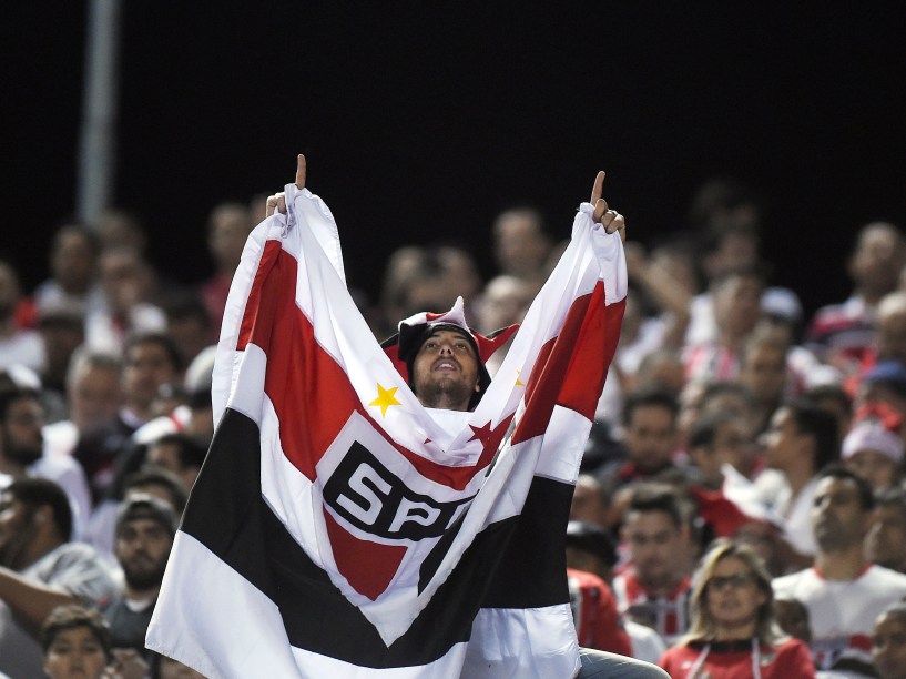 Torcida do São Paulo durante o jogo contra o Atlético Nacional, no Morumbi