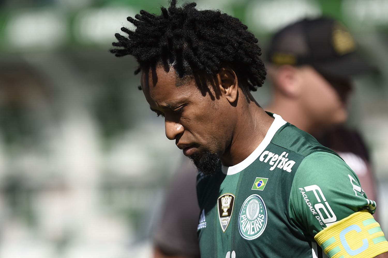 Zé Roberto, aos 42, renova com o Palmeiras por ...