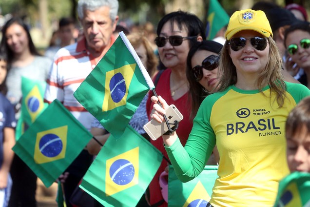 Público durante revezamento da tocha olímpica, no Parque do Ibirapuera, em São Paulo (SP) - 24/07/2016