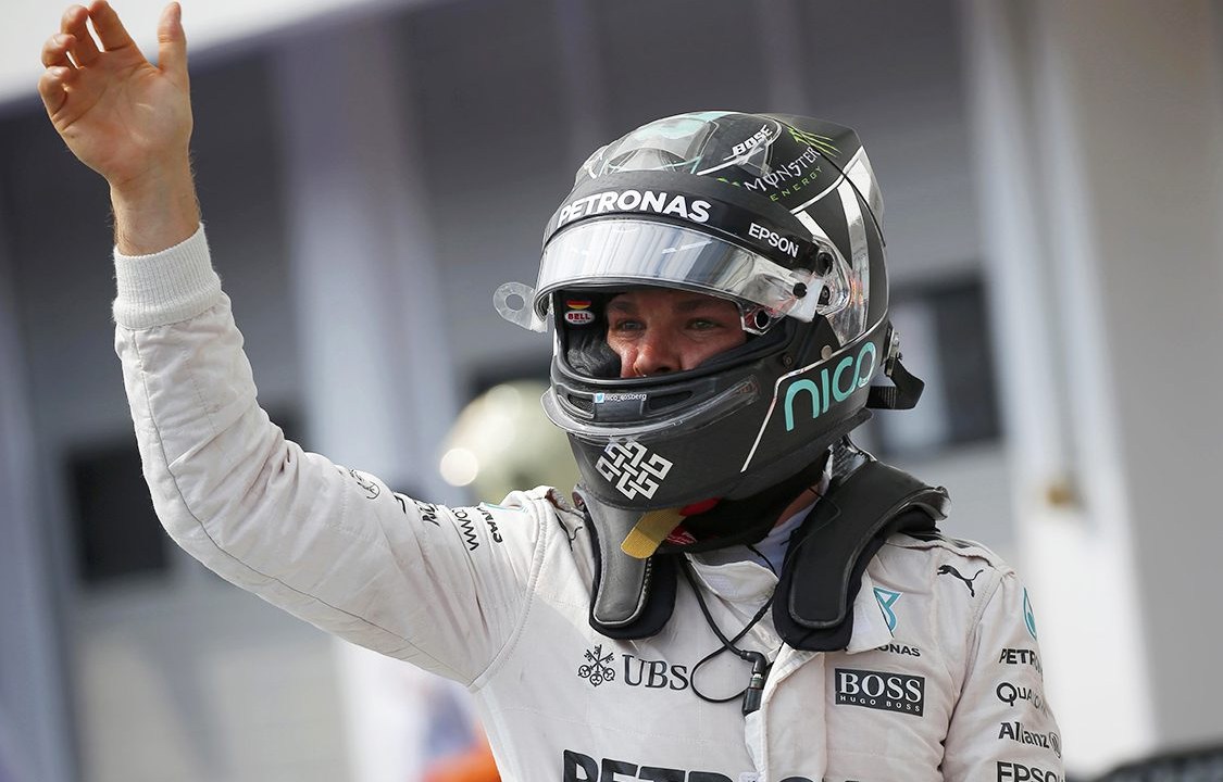 O piloto Nico Rosberg, comemora após garantir a pole position, para o Grande Prêmio da Hungria de Fórmula 1 - 23/07/2016