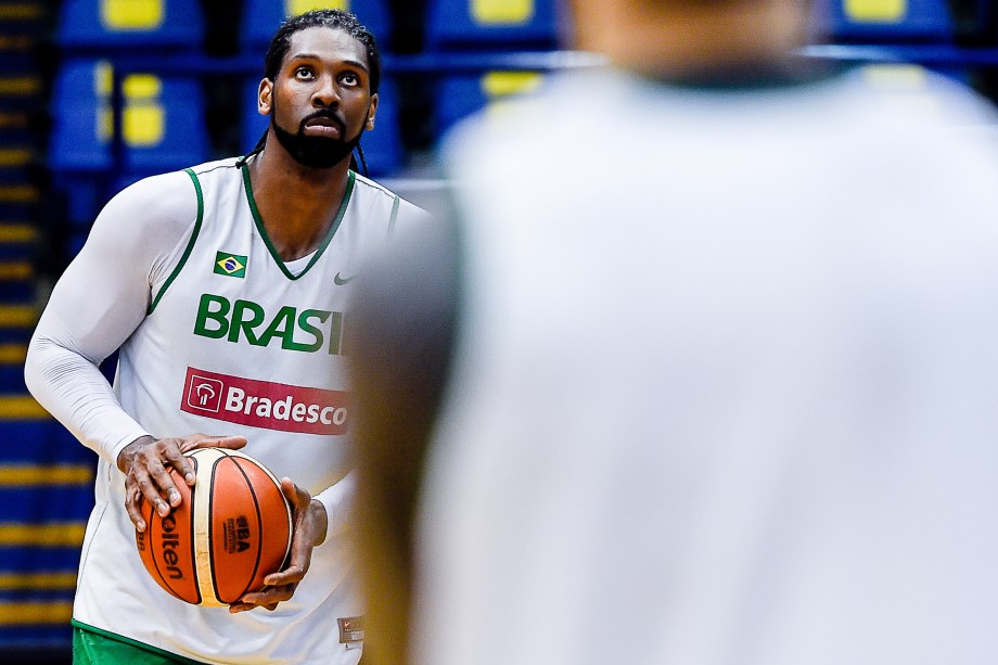 Seleção brasileira de basquete corta americano para Rio-2016