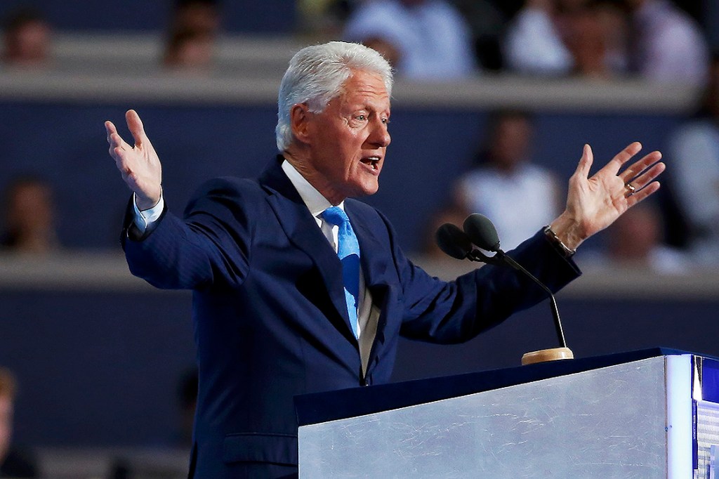 Ex-presidente dos Estados Unidos, Bill Clinton, discursa na Convenção Democrata em Filadélfia, na Pensilvânia