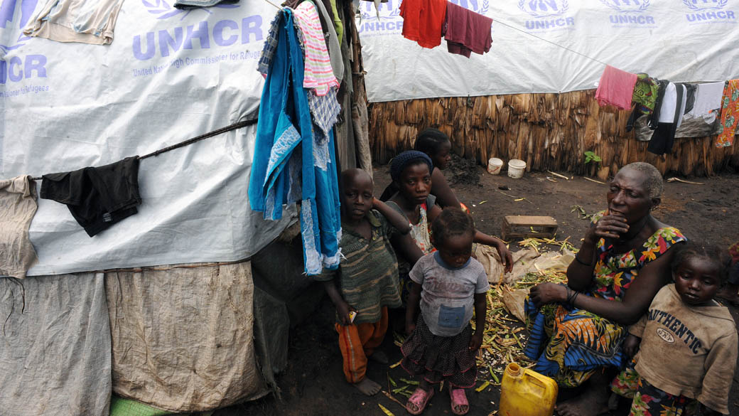 Família congolesa em campo de refugiados em Ritshuru, República Democrática do Congo