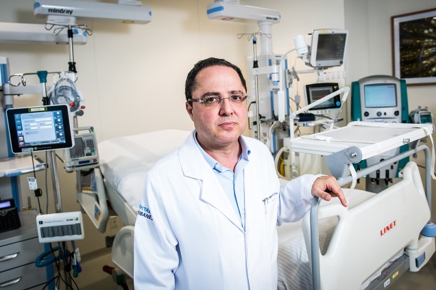 Roberto Kalil Filho, diretor geral do Centro de Cardiologia, apresenta a nova UTI Cardiológica do Hospital Sírio Libanês.