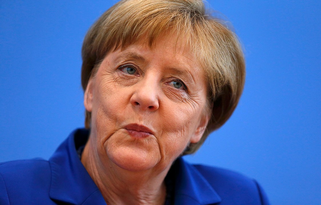 Chanceler alemã, Angela Merkel, participa de uma coletiva de imprensa em Berlim, na Alemanha