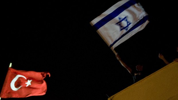 Bandeiras de Israel e Turquia